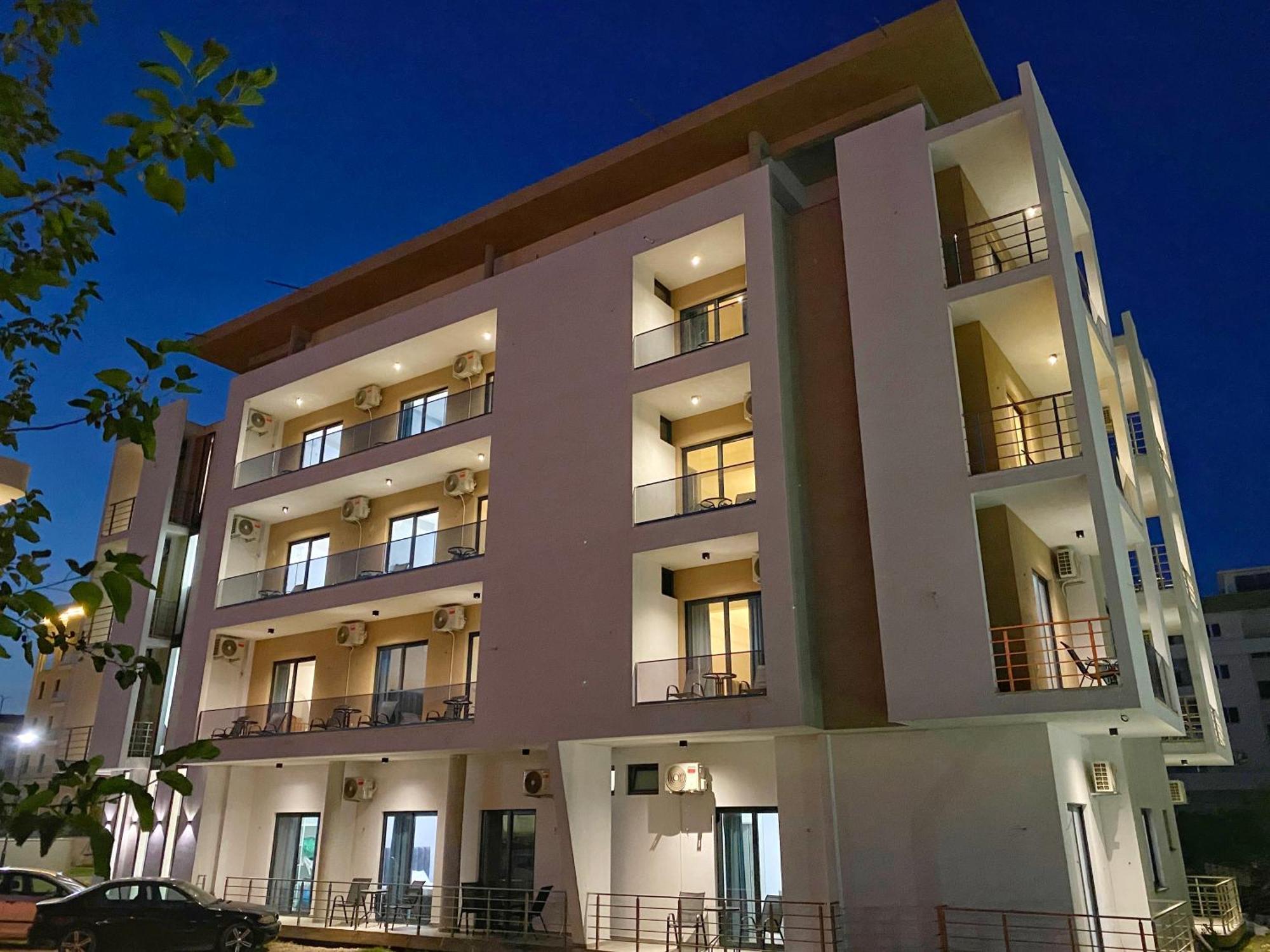 Supreme Luxury Aparthotel Ulcinj Eksteriør bilde
